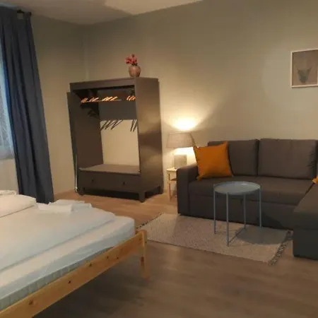 Zrinyi 15 * Balatonkenese