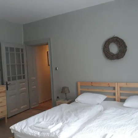 Zrinyi 15 Apartment *